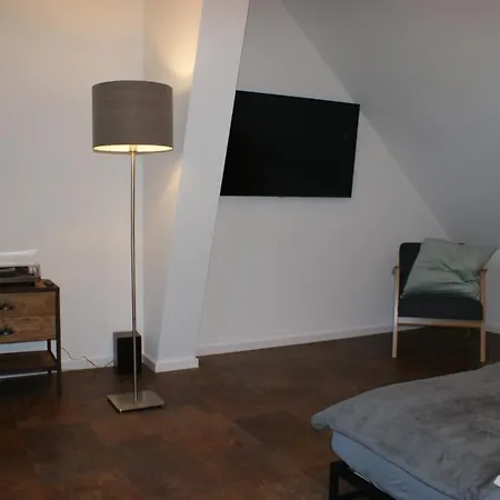 Dock2apartment Ruegen Whg 4 Grosser Balkon, Ruhige Lage Apartman Lohme